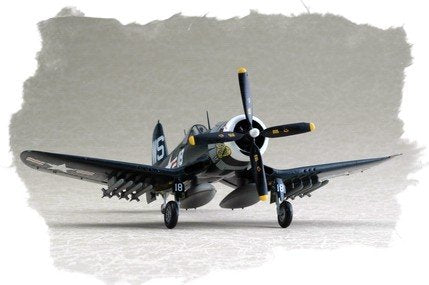 Hobby Boss 80218 F4U-4 Corsair 1/72 – immagine 2
