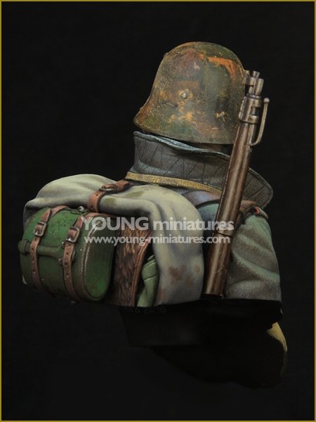 Young Miniatures YM1857 GERMAN STORMTROOPER WWI 1/10 – image 3
