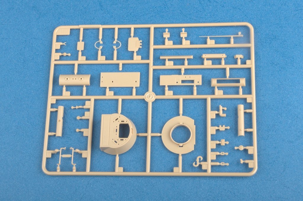 Hobby Boss 83804 German Pz.Kpfw.I Ausf.F (VK18.01)-Early 1/35 – immagine 6