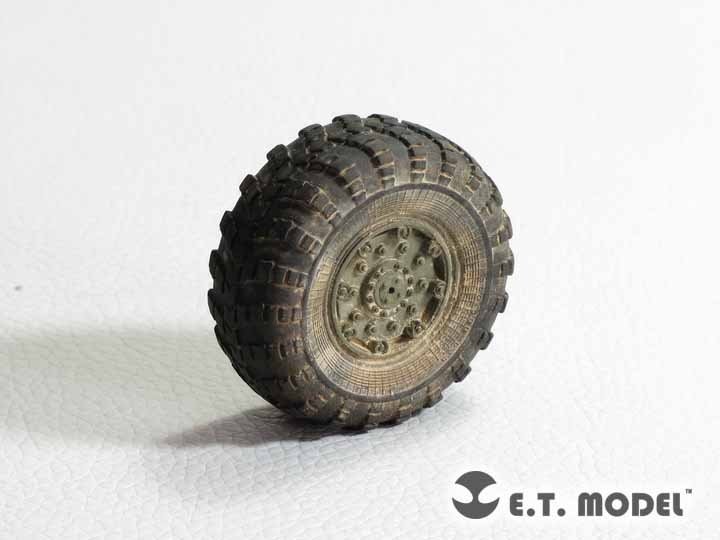 E.T. Model ER35-060 Soviet SS-23 Spider Tactical Ballsitic Missile Weighted Road Wheels For HOBBYBOSS 85505 1/35 – imagen 2