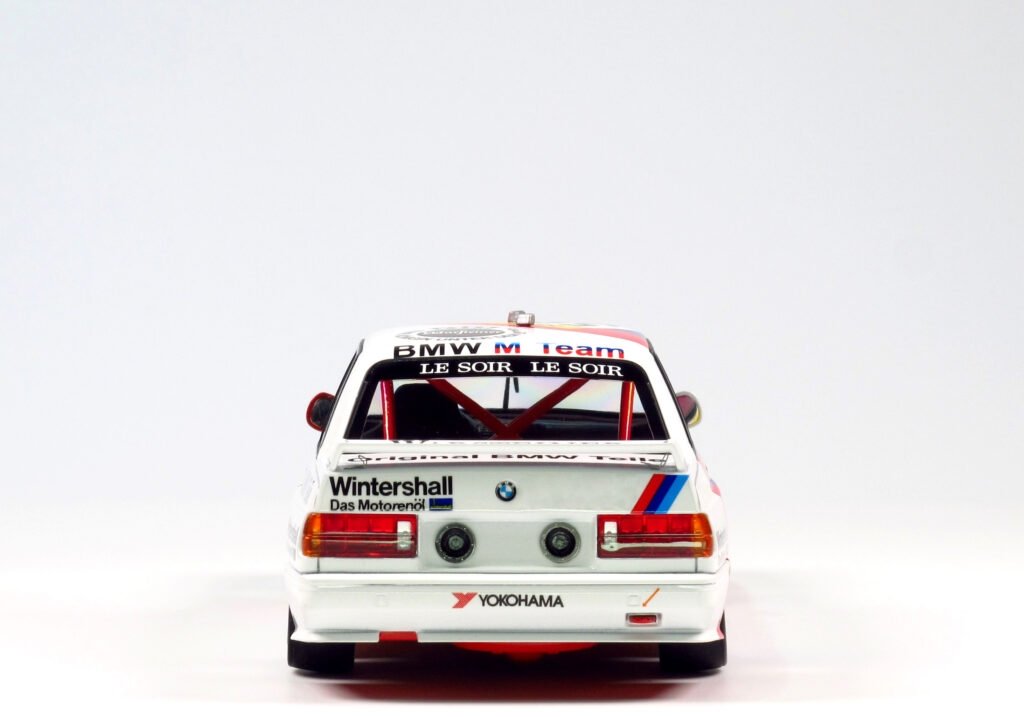 NuNu PN24017 Racing Series BMW M3 E30 Groupe A 1988 Vainqueur des 24 Heures de Spa 1/24  – image 11