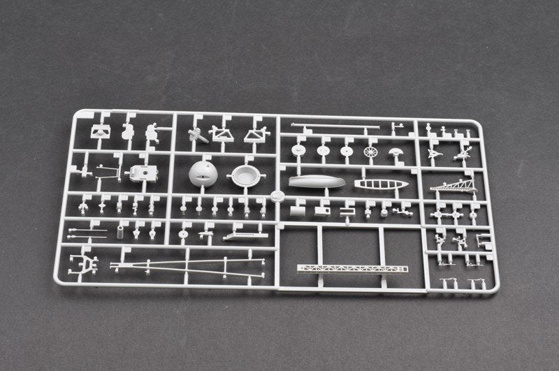 Trumpeter 03702 German Bismarck Battleship 1/200 – image 30