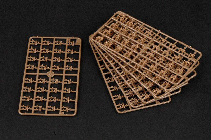 Hobby Boss 82461 German Land-Wasser-Schlepper II-Prototype 1/35 – Bild 7