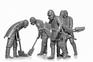 ICM 35903 Chernobyl 3. Rubble cleaners (5 figures) 1/35 – Bild 3