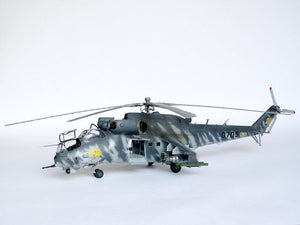 Trumpeter 05103 Mil Mi-24V Hind-E Helicopter – immagine 5