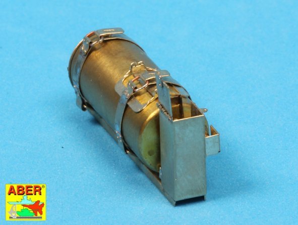 Aber 16027 Fire extinguisher with brackets used on German tanks, assault guns and other vehicles 1/16 – imagen 9