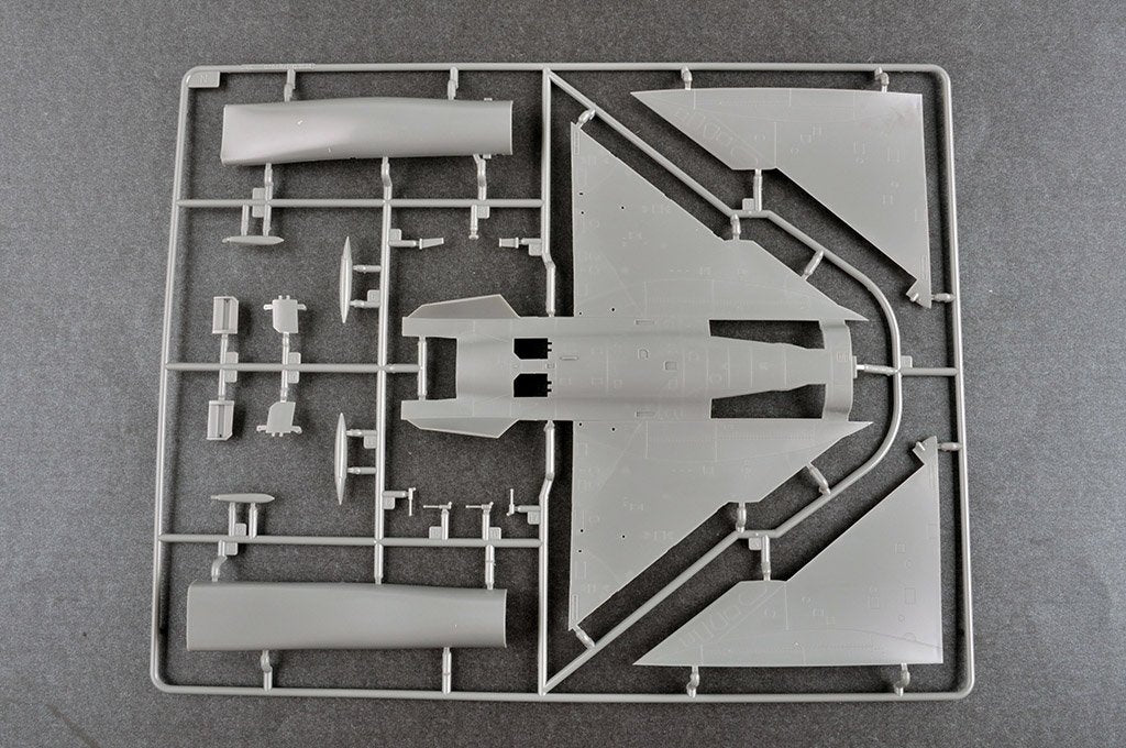 Trumpeter 05826 PLAAF J-10C Vigorous Dragon 1/48 – Bild 10