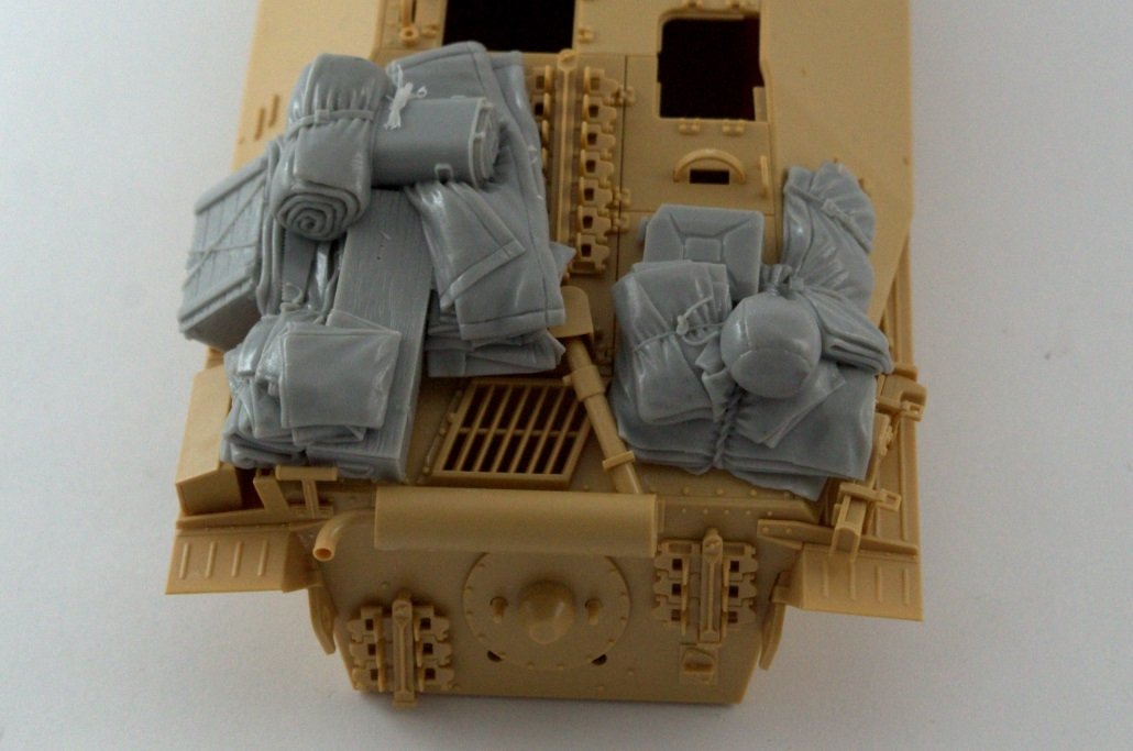 Panzer Art RE35-573 Stowage set for “Hetzer” 1/35 – Bild 3