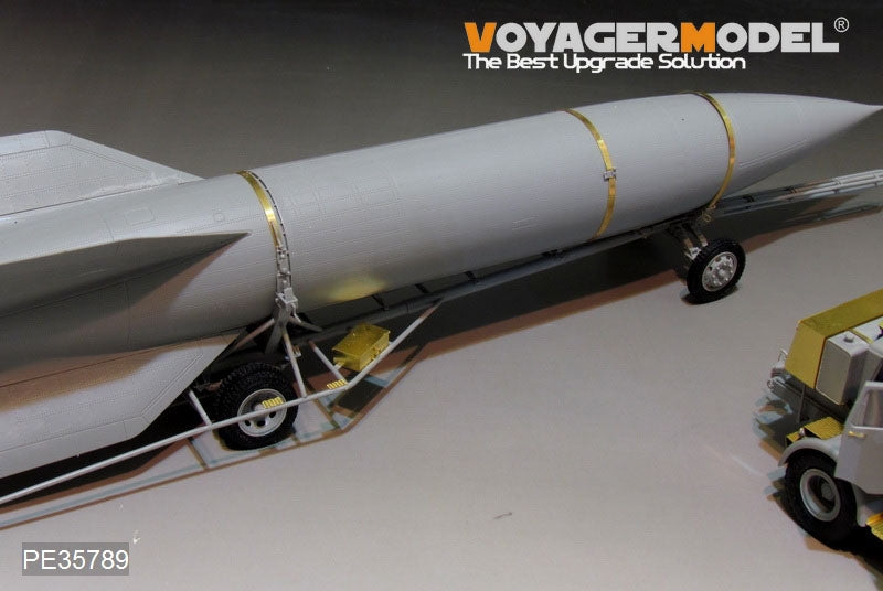 Voyager Model PE35789 WWII Hanomag SS100 Military Car w/V2 Rocket Transporter For TAKOM 2110 1/35 – imagen 5
