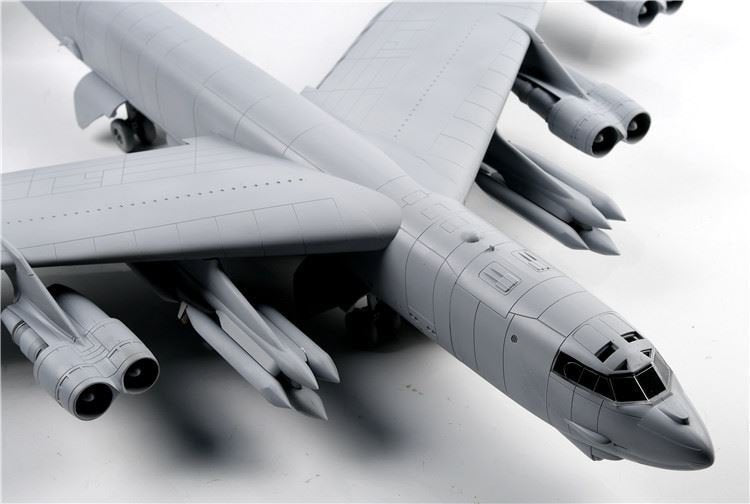 Modelcollect UA72200 B-52H US Stratofortress Bombardier stratégique 1/72 – image 12