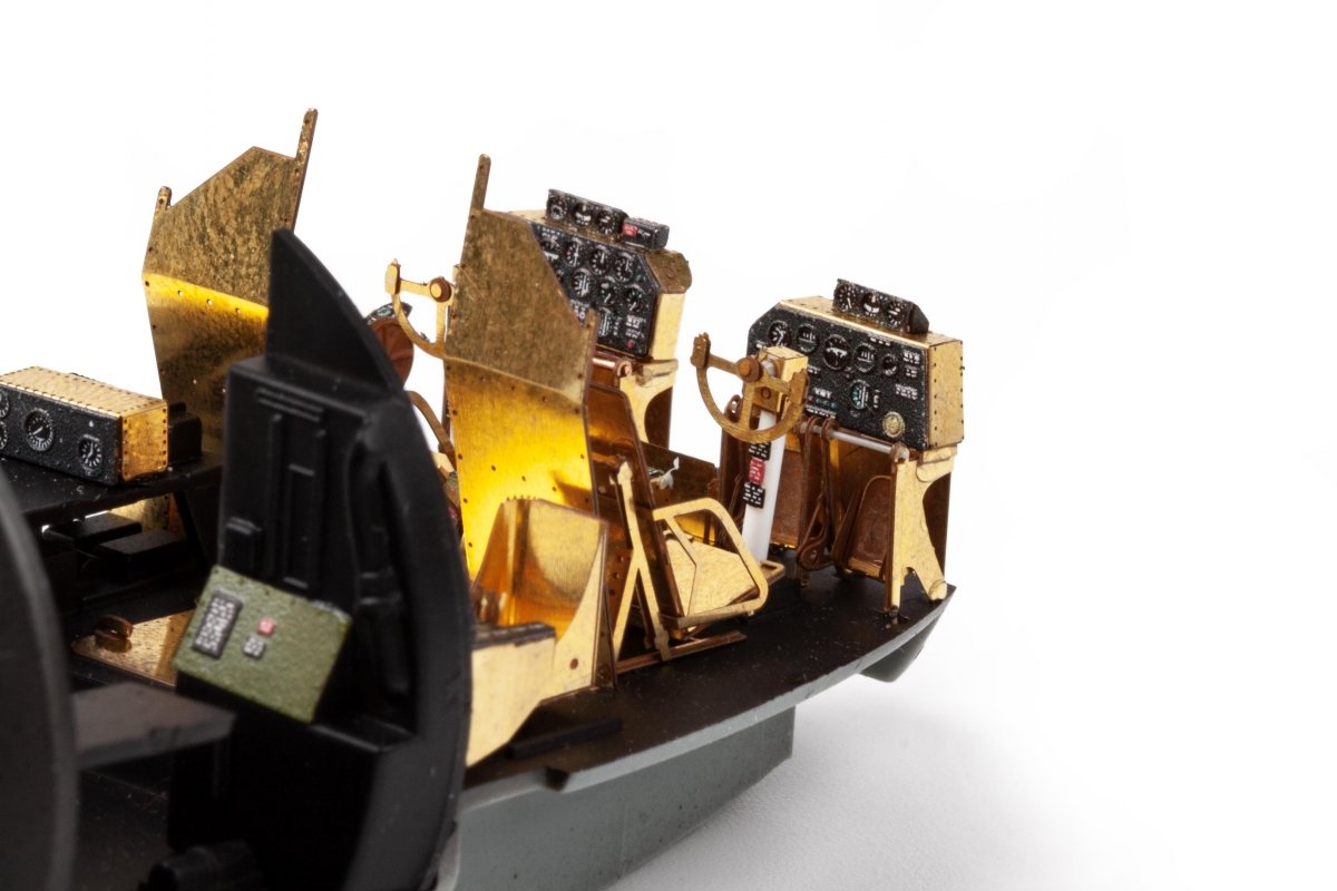 Eduard 73807 B-29 interior HOBBY 2000, ACADEMY 1/72 – image 11