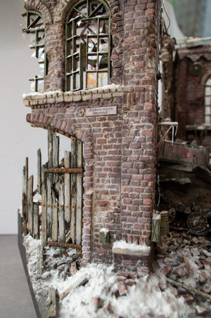 RT-Diorama 35303 Socle de diorama : « Usine de tracteurs de Stalingrad » 1/35 – image 4