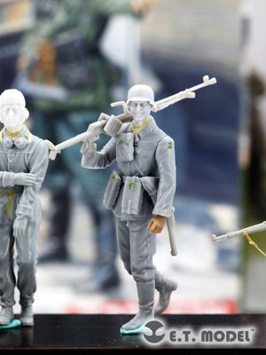 E.T. Model P35-320 Hands for Figures Type.1 ( 3D Print ) 1/35 – Bild 9