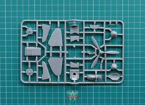 Modelsvit 4802 Yak-1 Soviet fighter on skis 1/48 – image 5
