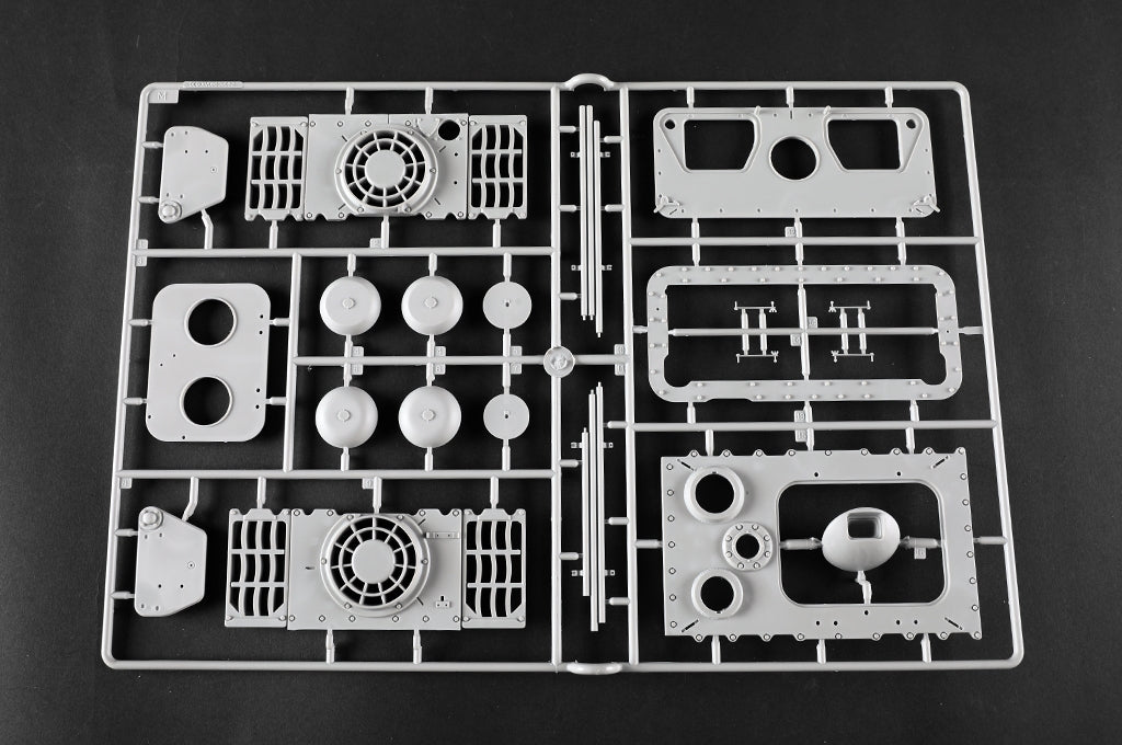 Trumpeter 00948 German Tiger II Heavy Tank - Porsche Turret Early Production 1/16 – Bild 43