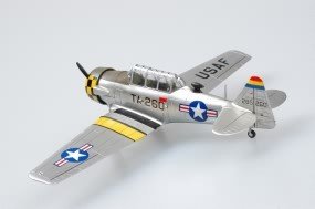 Hobby Boss 80233 American T-6G &amp;quot;Texan&amp;quot; 1/72 – image 4