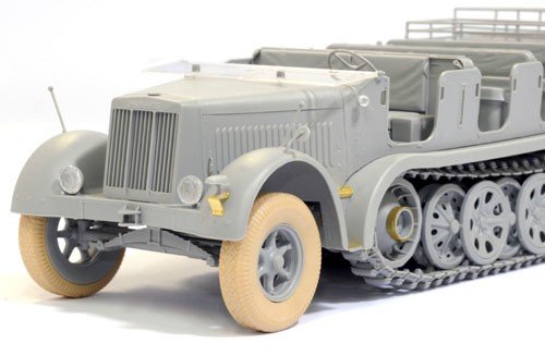 Dragon 6545 Sd.Kfz.7 8t Half-Track Early Production w/Crew 1/35 – imagen 7