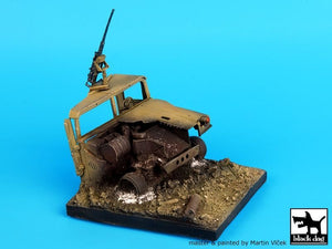 Black Dog D35018 Destroyed Humvee base 1/35 – image 4