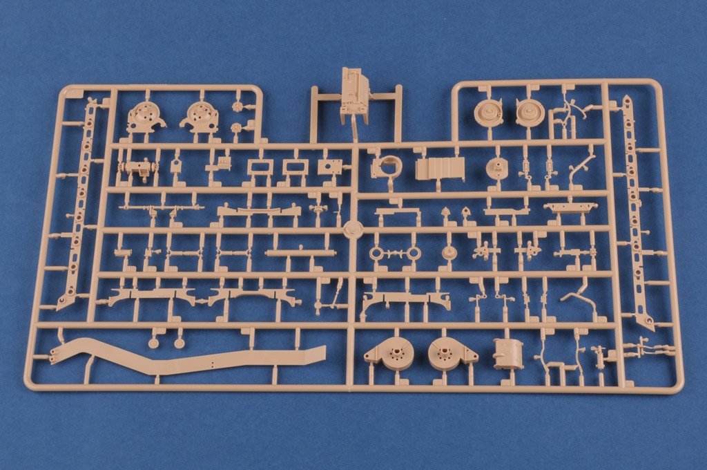 Hobby Boss 84551 German Sd.Kfz.171 Panther Ausf.G - Early Version 1/35 – image 9