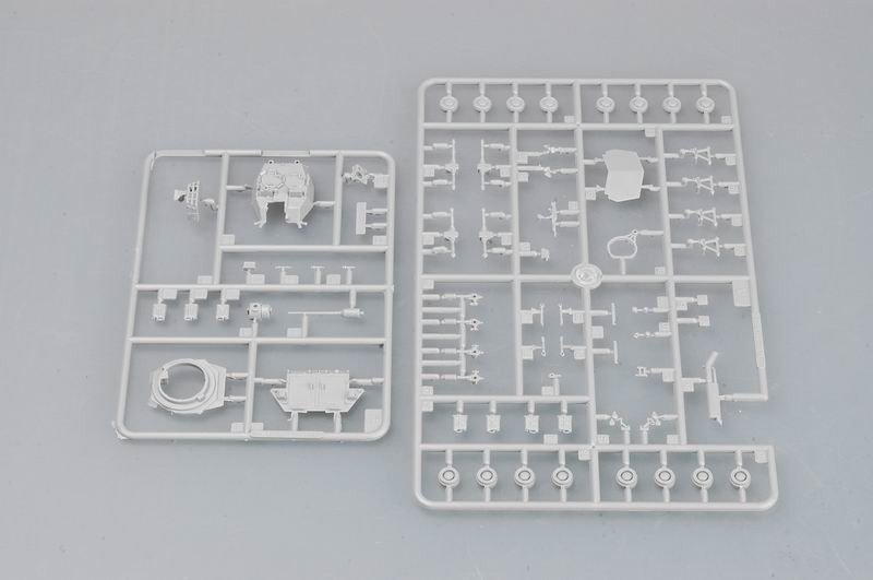 Trumpeter 07268 USMC LAV-25 Light Armored Vehicle 1/72 – image 3