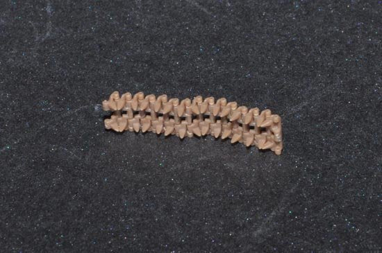 Trumpeter 02061 Workable Track links for French R35 1/35 – immagine 2