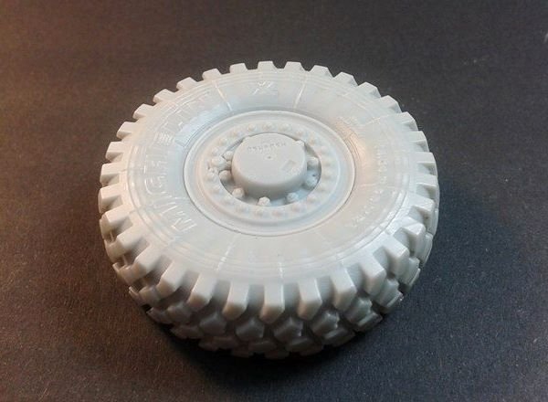 Panzer Art RE35-437 M 1240 M-ATV road wheels 1/35 – Bild 3