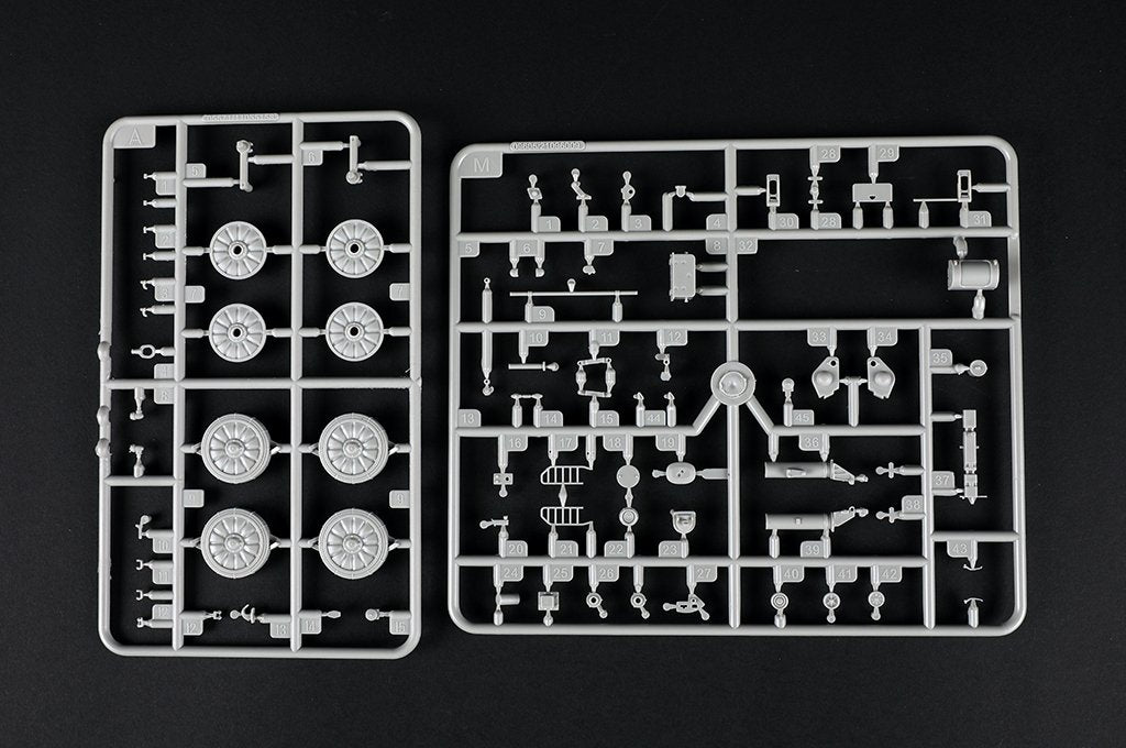 Trumpeter 09605 Russian 9P149 Launching Vehicle w/9K114 Shturm-S ATGM system 1/35 – zdjęcie 16