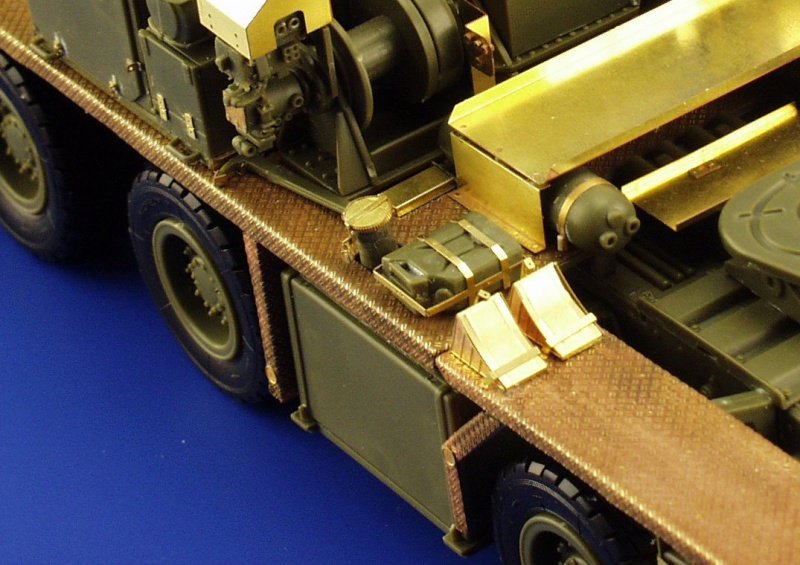 Eduard BIG3512 FAUN SLT 56 TRUMPETER 1/35 – imagen 3