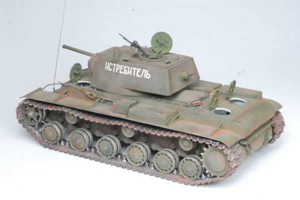 Zvezda 3539 KV-1 Soviet Heavy Tank 1/35 – image 3