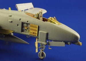 Eduard 73232 A-10 1/72 ITALERI, REVELL – Bild 12