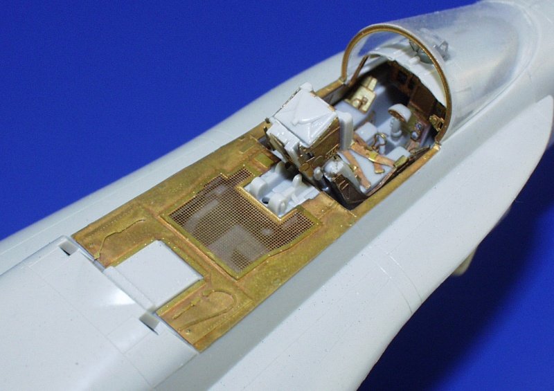Eduard 49223 F-18C 1/48 Hasegawa – immagine 8