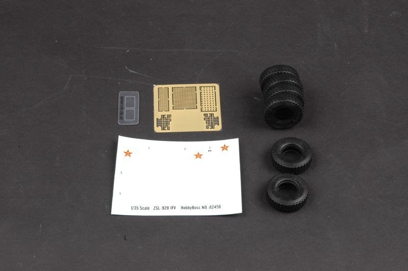 Hobby Boss 82456 ZSL-92B IFV 1/35 – Bild 6