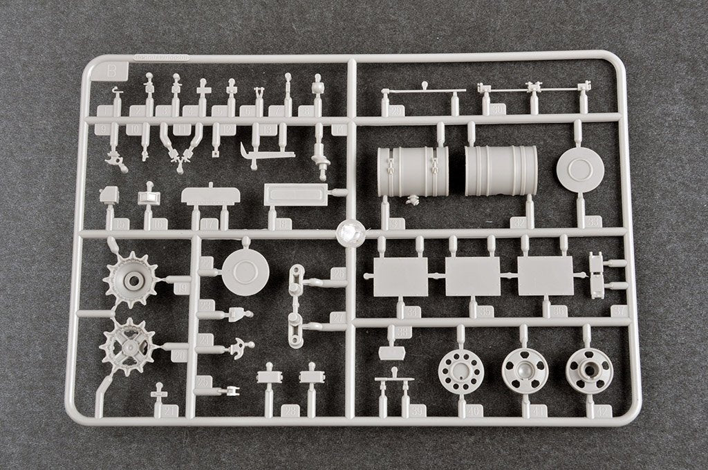 Trumpeter 09609 Char russe T-72B1 avec KTM-6 et blindage à grille 1/35 – image 15
