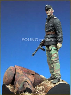 Young Miniatures YM9001-B SS Panzer Officer with T-34 Mantlet Base 90mm – immagine 4