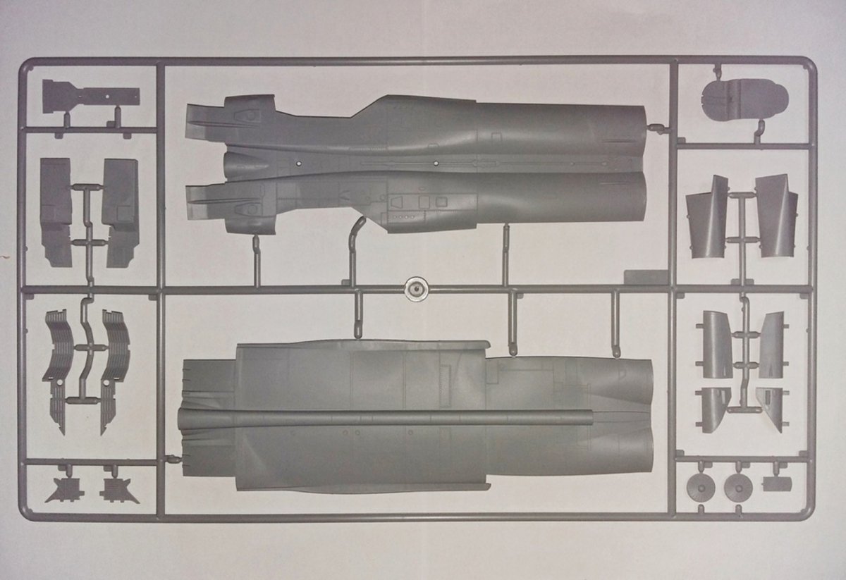 ICM 48903 MiG-25 PD, Soviet Interceptor Fighter 1/48 – image 6