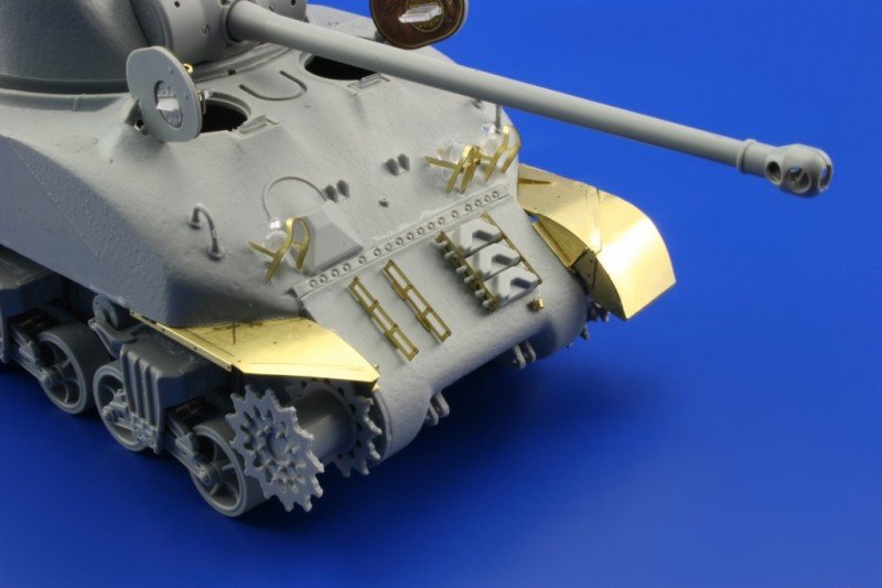 Eduard 36134 Sherman Firefly Mk. Ic Hybrid fenders 1/35 Dragon – immagine 4