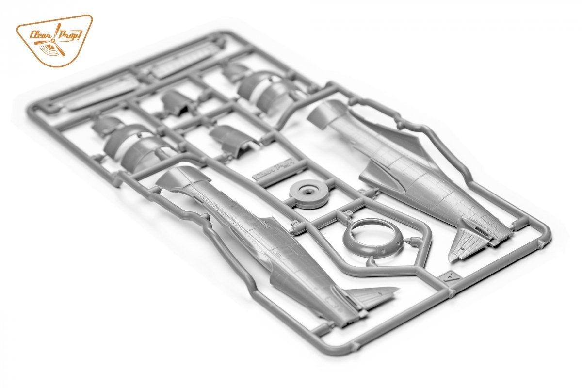 Clear Prop! CP72022 H-75N Hawk STARTER KIT 1/72 – Bild 23