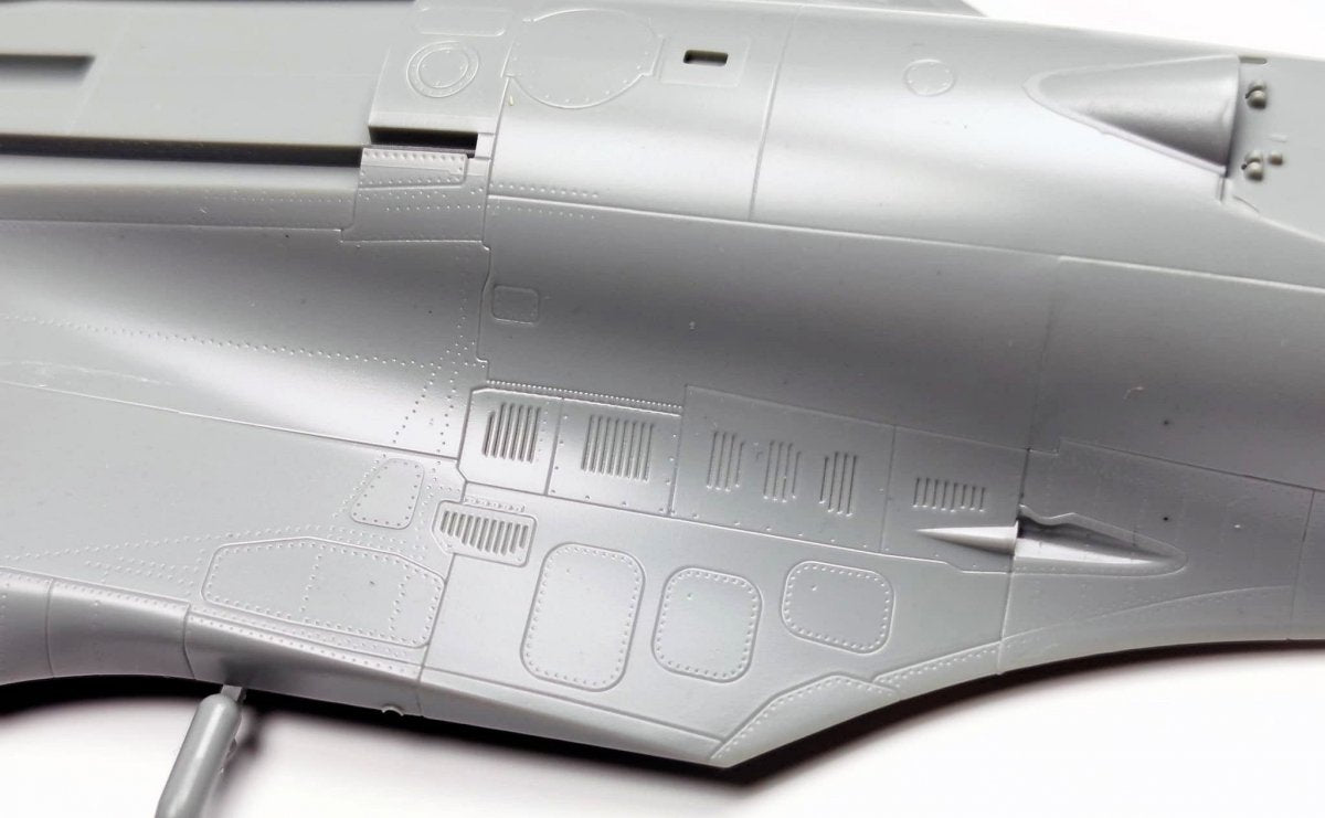 MiniBase 8001 SU-33 Flanker-D 1/48 – Bild 12