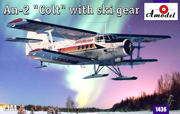 Modèle 01436 An-2 Colt sur équipement de ski (1/144)