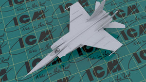 ICM 72172 MiG-25 RBT, Soviet Reconnaissance Plane 1/72 – immagine 2