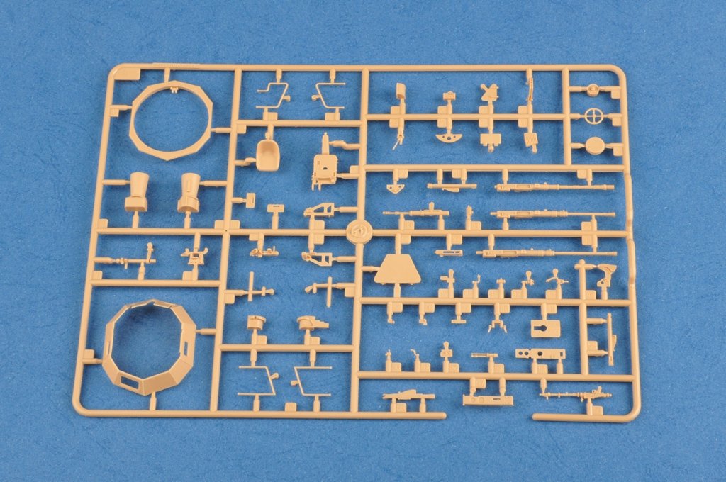 Hobby Boss 83815 German Sd.Kfz.222 Leichter Panzerspahwagen (1st Series) 1/35 – imagen 6