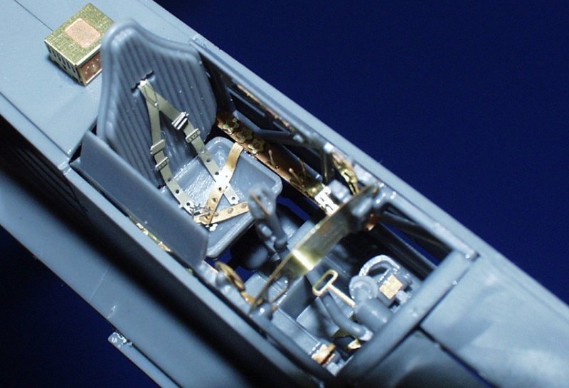 Eduard FE166 YAK-1 ACCURATE MINIATURES 1/48 – Bild 2