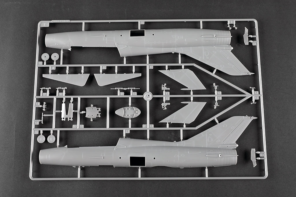 Trumpeter 02825 JJ-7A Trainer 1/48 – imagen 19