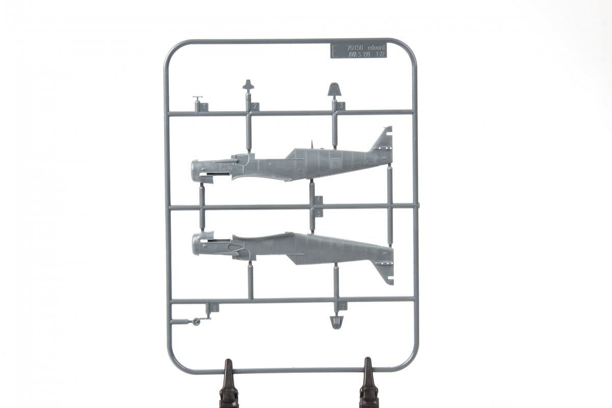 Eduard 70151 Avia S-199 bubble canopy 1/72 – immagine 10