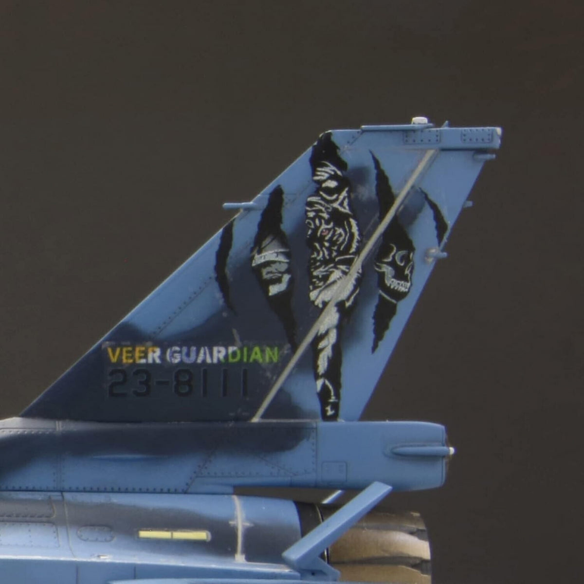Fine Molds 72849 JASDF F-2B Fighter &amp;#39;eer Guardian 2023 1/72 – imagen 8