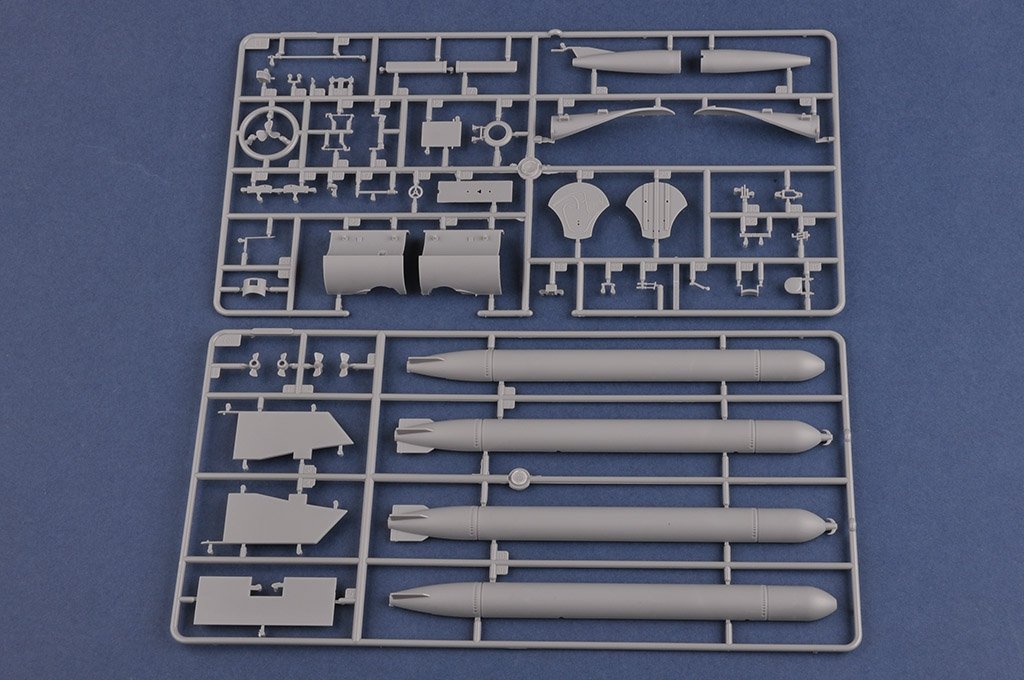 Hobby Boss 80170 German Molch Midget Submarine 1/35 – image 6