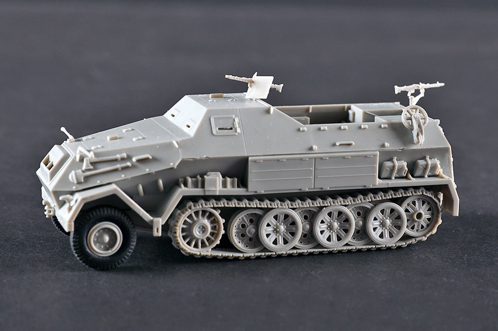 Trumpeter 07404 Sd.Kfz.8 Gepanzerter Zugkraftwagen 12t 1/72 – immagine 5
