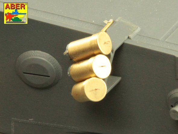 Aber 16026 Smoke grenade launchers for German vehicles such as: Tiger I, Panther D, Puma, Luchs, Stug IIIG 1/16 – image 14