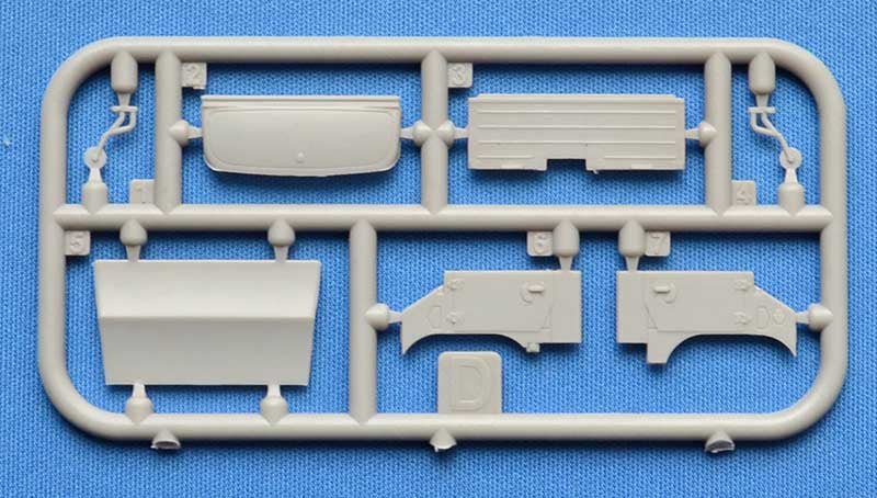 ACE 72469 Unimog S 404 Krankenwagen 1/72 – Bild 5