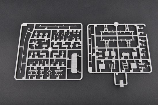 Trumpeter 01576 BTR-60P BTR-60PU 1/35 – image 10